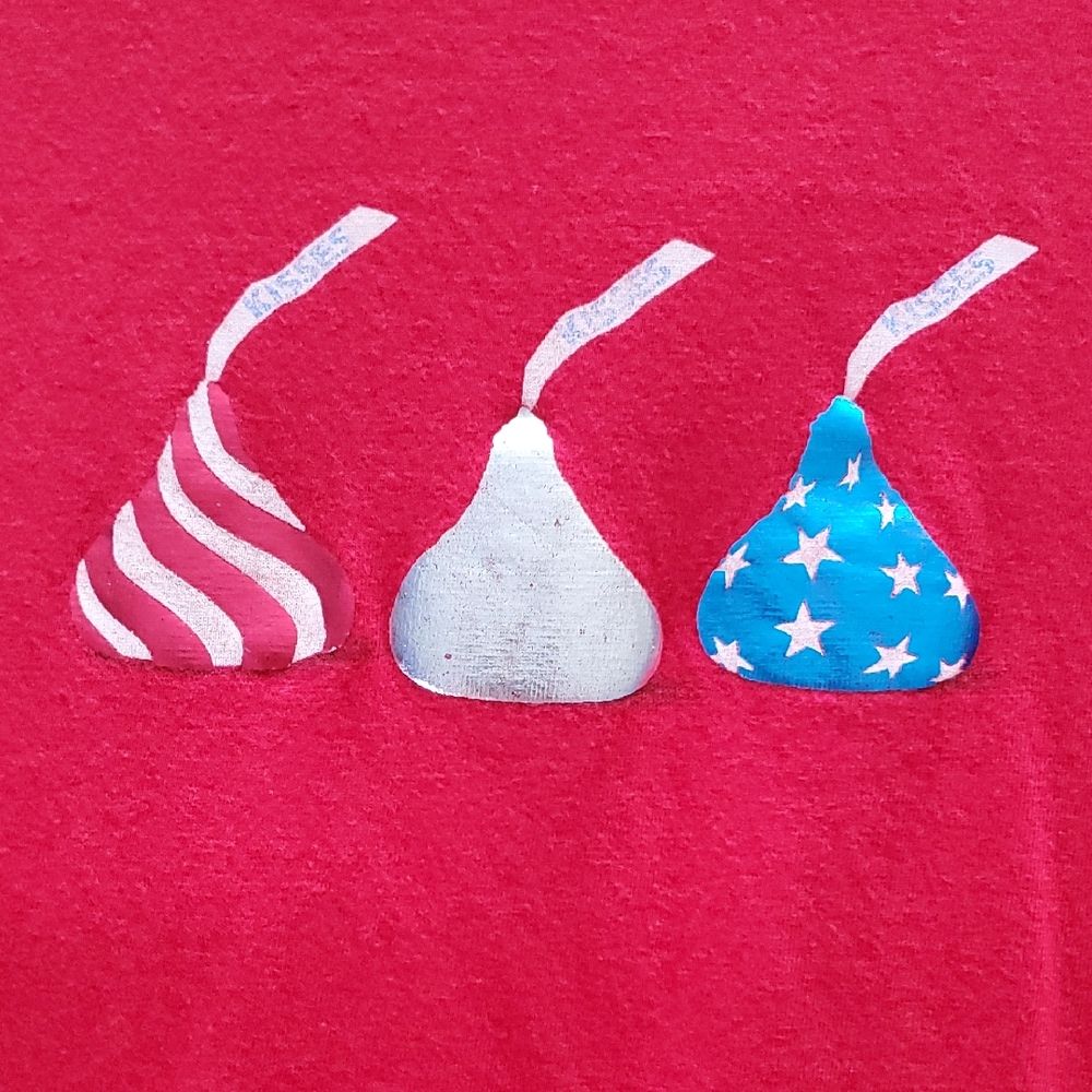 Hershey KISSES Red 100% Cotton Ladies T-shirt XL
